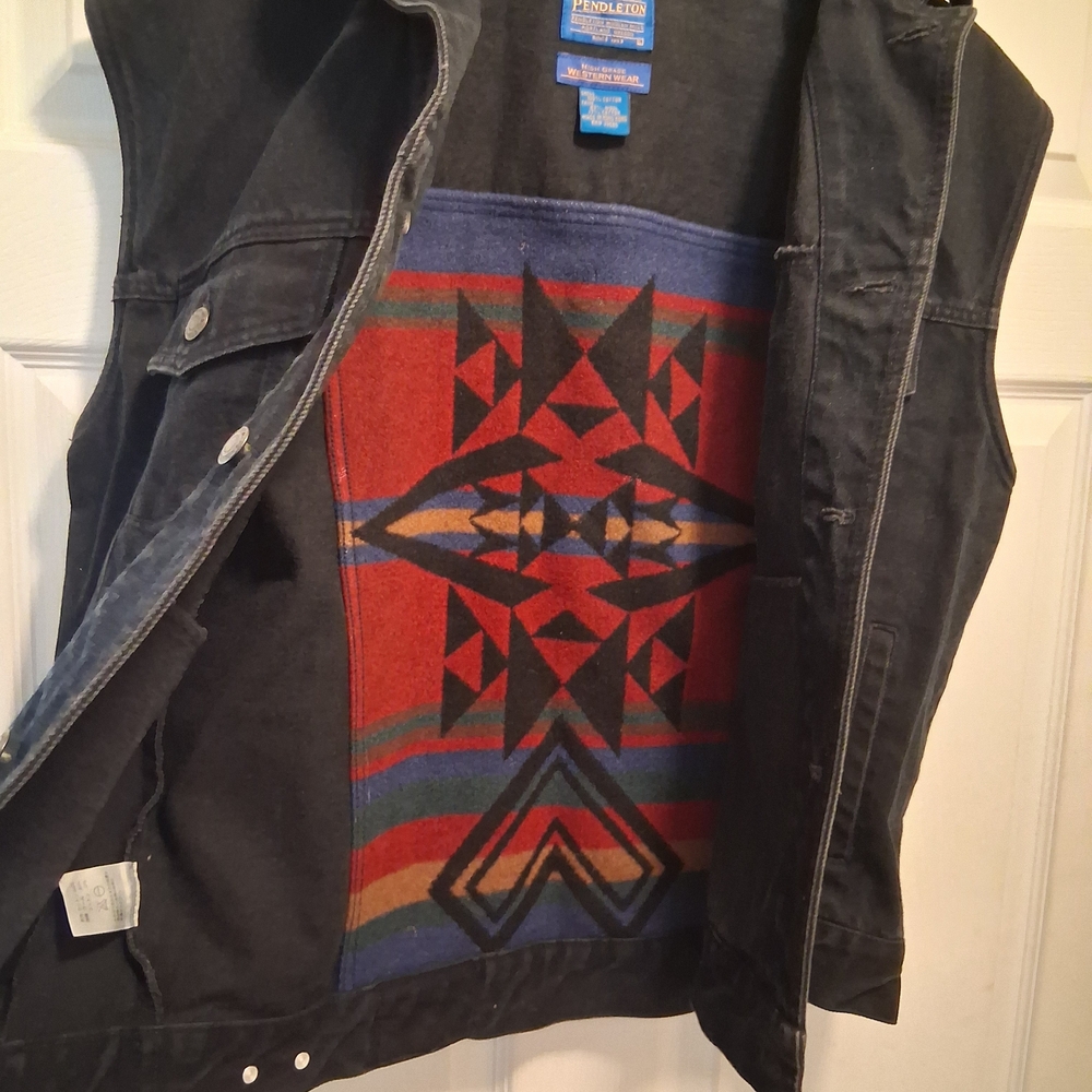 Pendleton Black Denim Vest With Patterned Lining - image 3